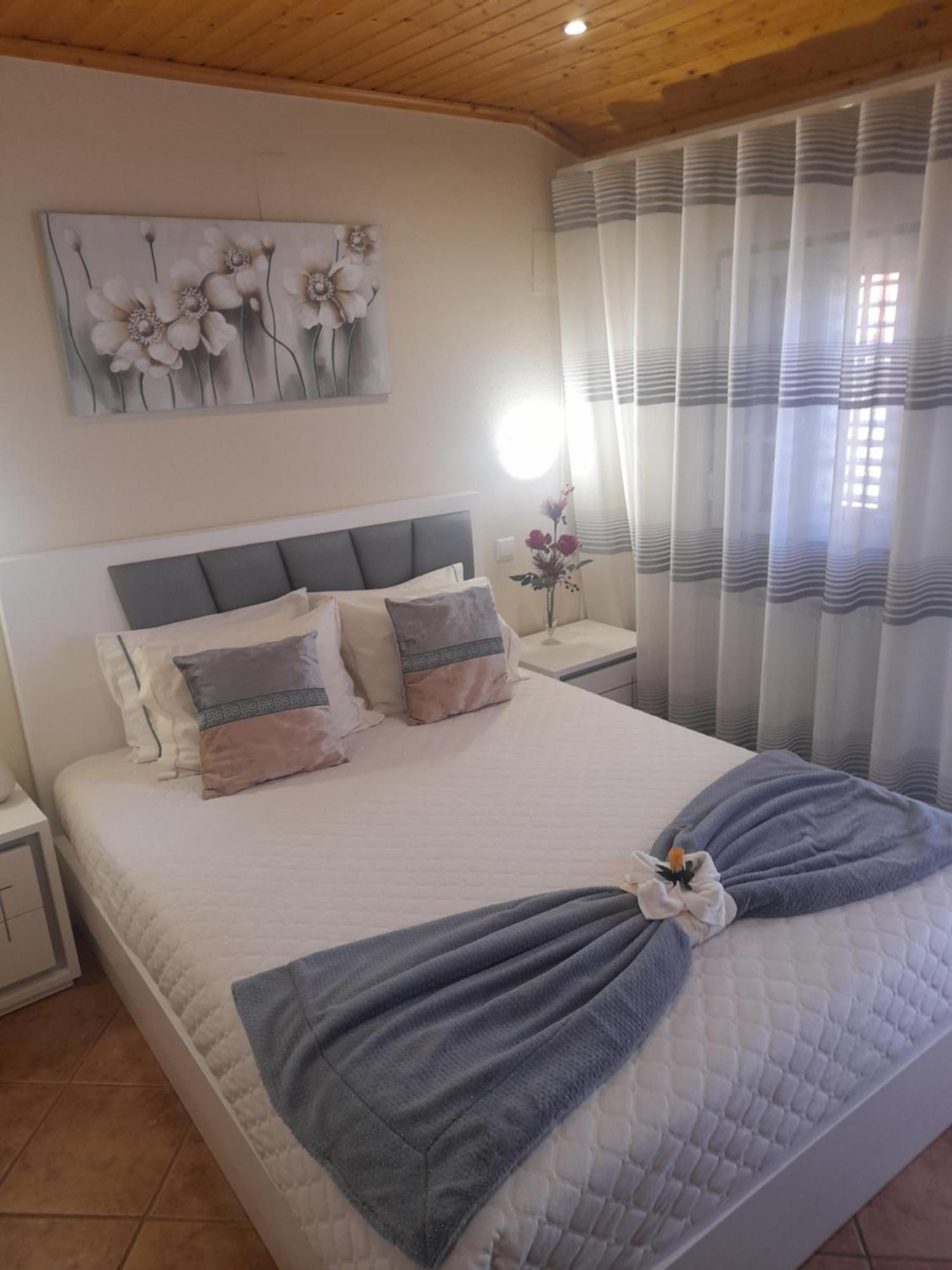 Casa Pelourinho Apartman Gouveia  Szoba fotó